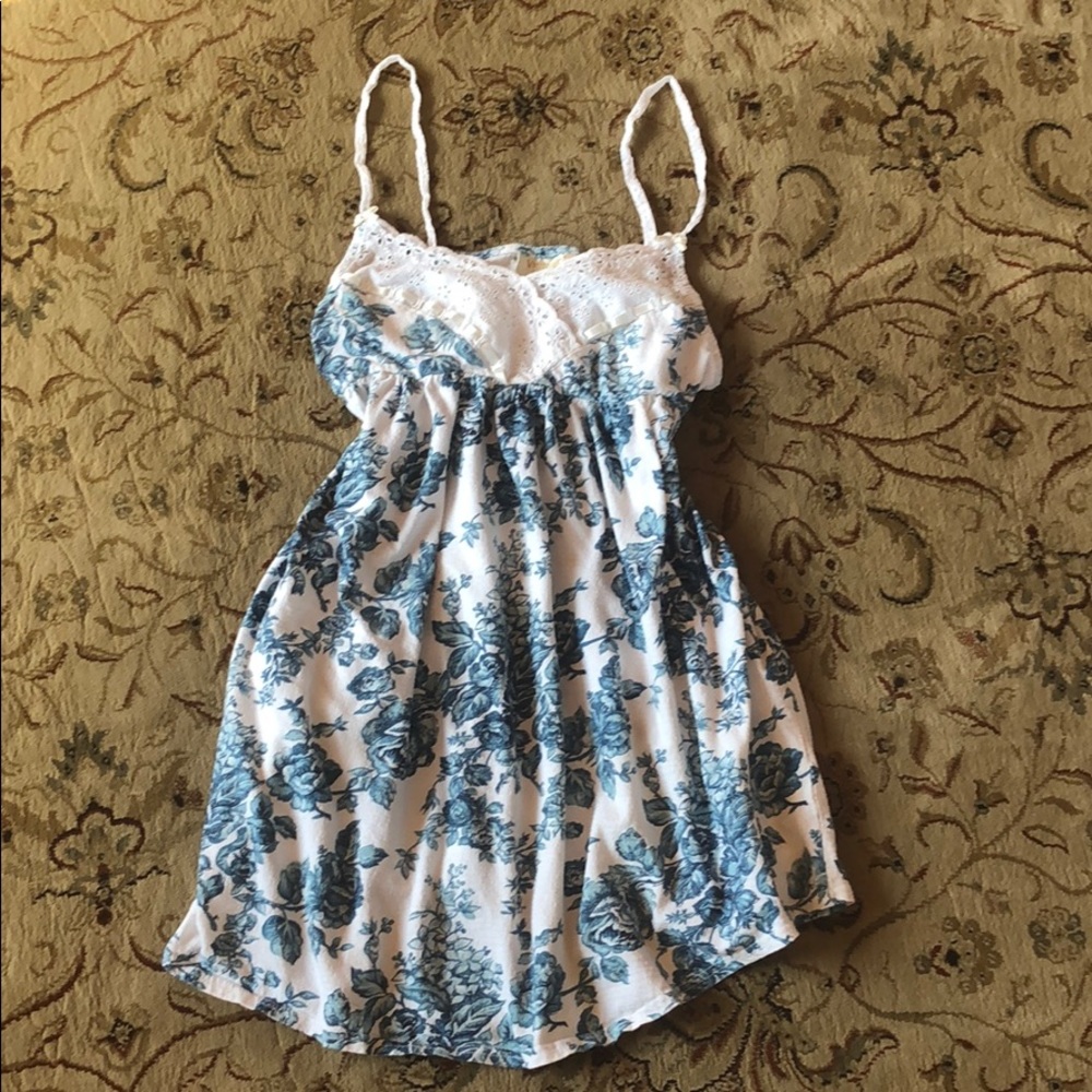 Victoria’s Secret nightgown